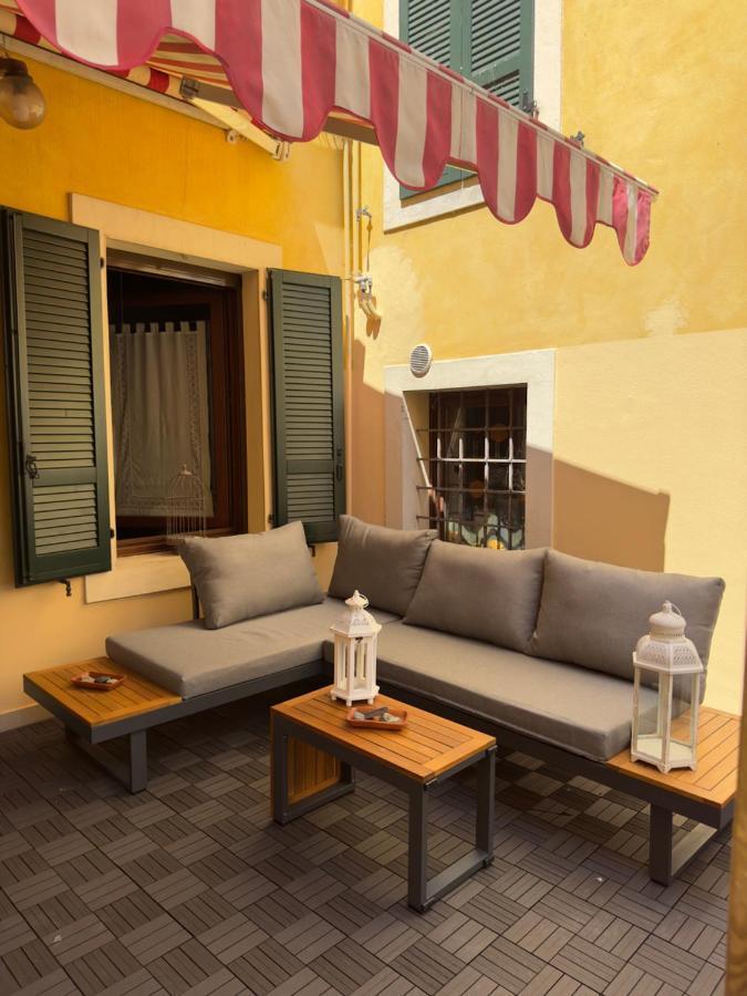 Napule...E Apartments Peschiera del Garda Exterior photo